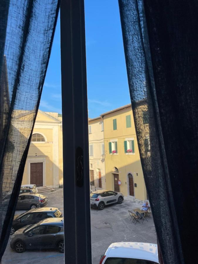 Bhr - Appartamento Dell'Anfiteatro Spoleto Kültér fotó